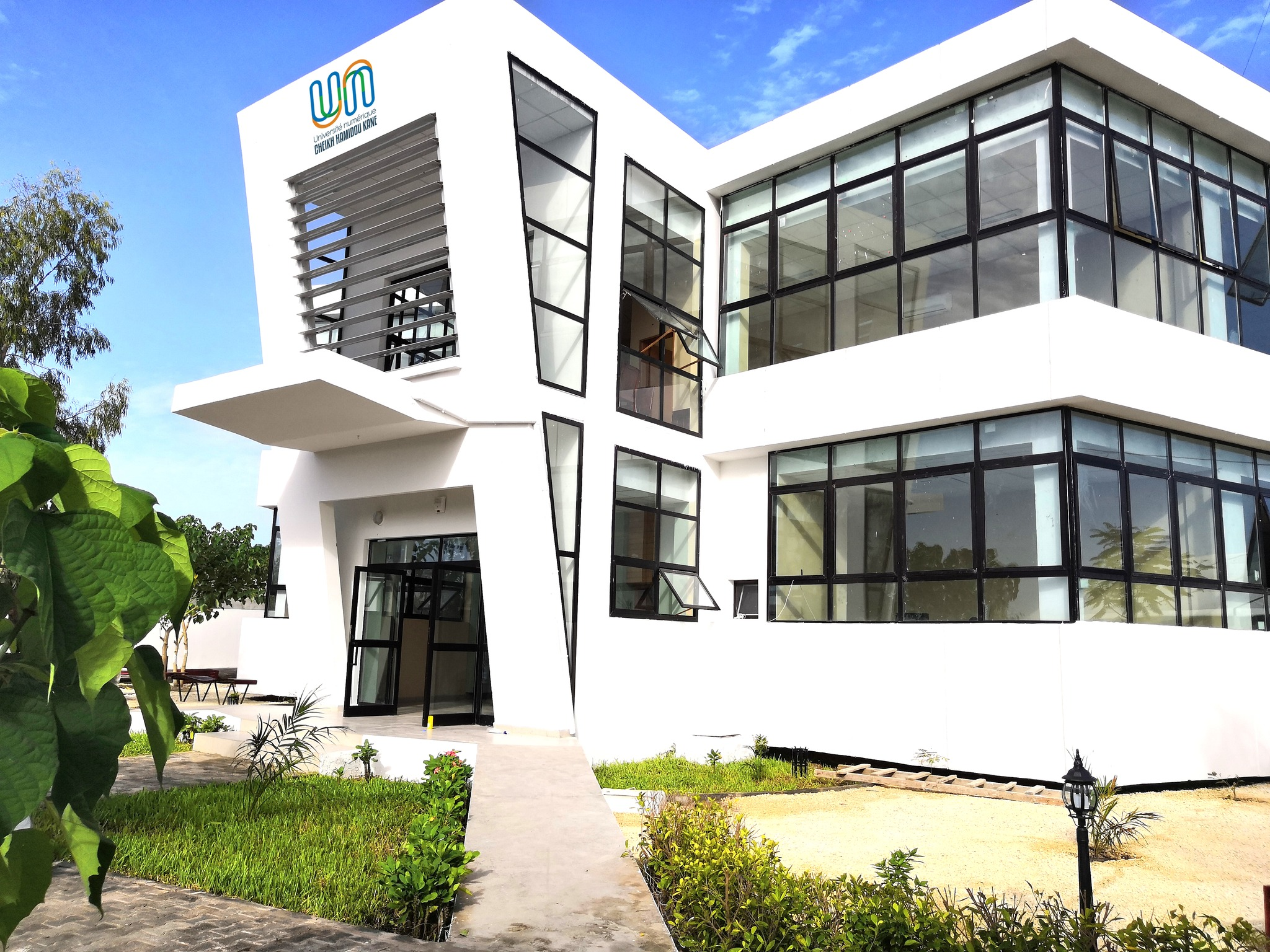 谢赫·哈米杜·凯恩数字大学