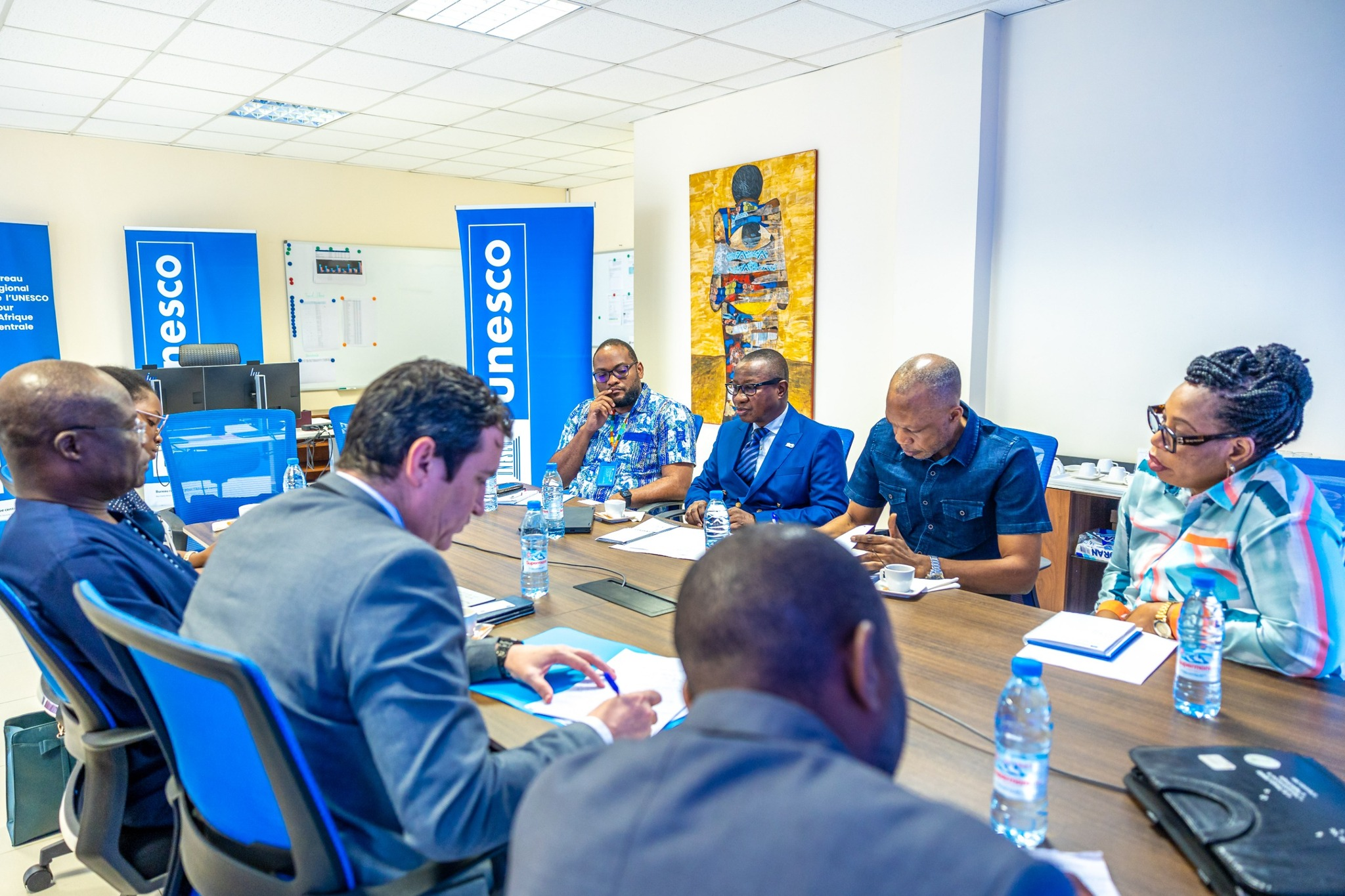 教科文雅温得办